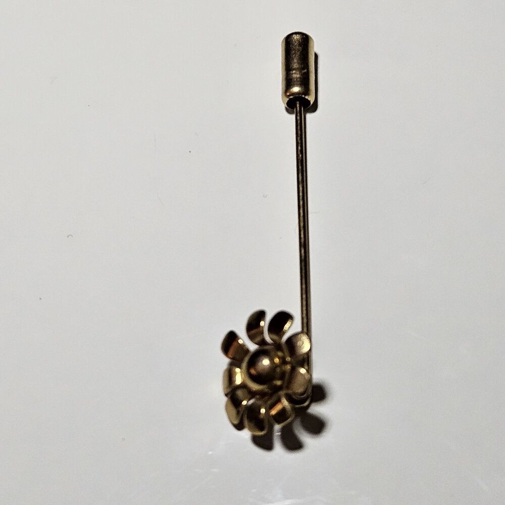 **Last Chance!! Final Sale** Gold Tone Vintage Dainty Daisy Stick Pin - Picture 7 of 9